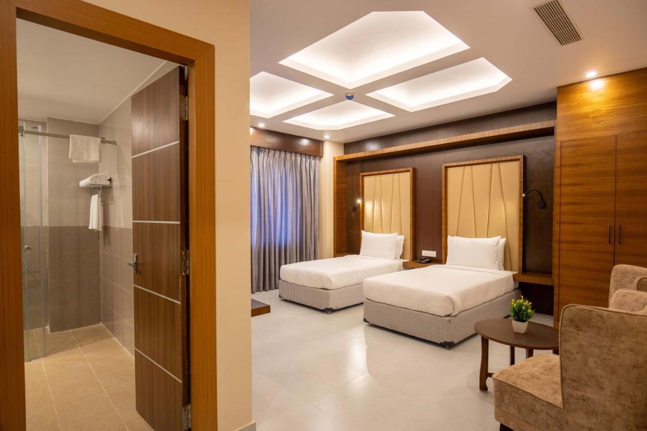 Hotel Palm International Butwal Esterno foto