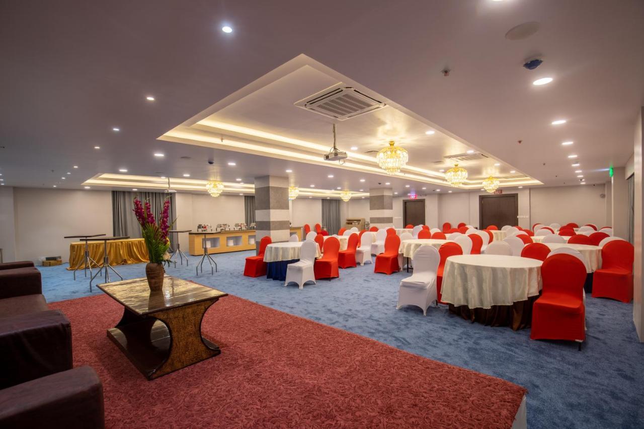 Hotel Palm International Butwal Esterno foto