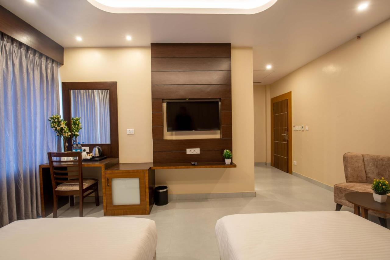 Hotel Palm International Butwal Esterno foto