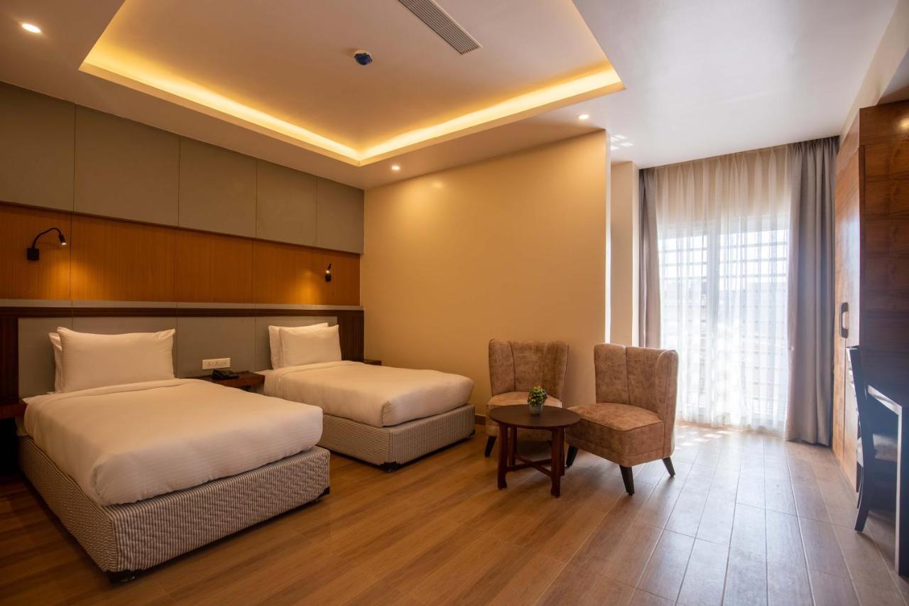 Hotel Palm International Butwal Esterno foto
