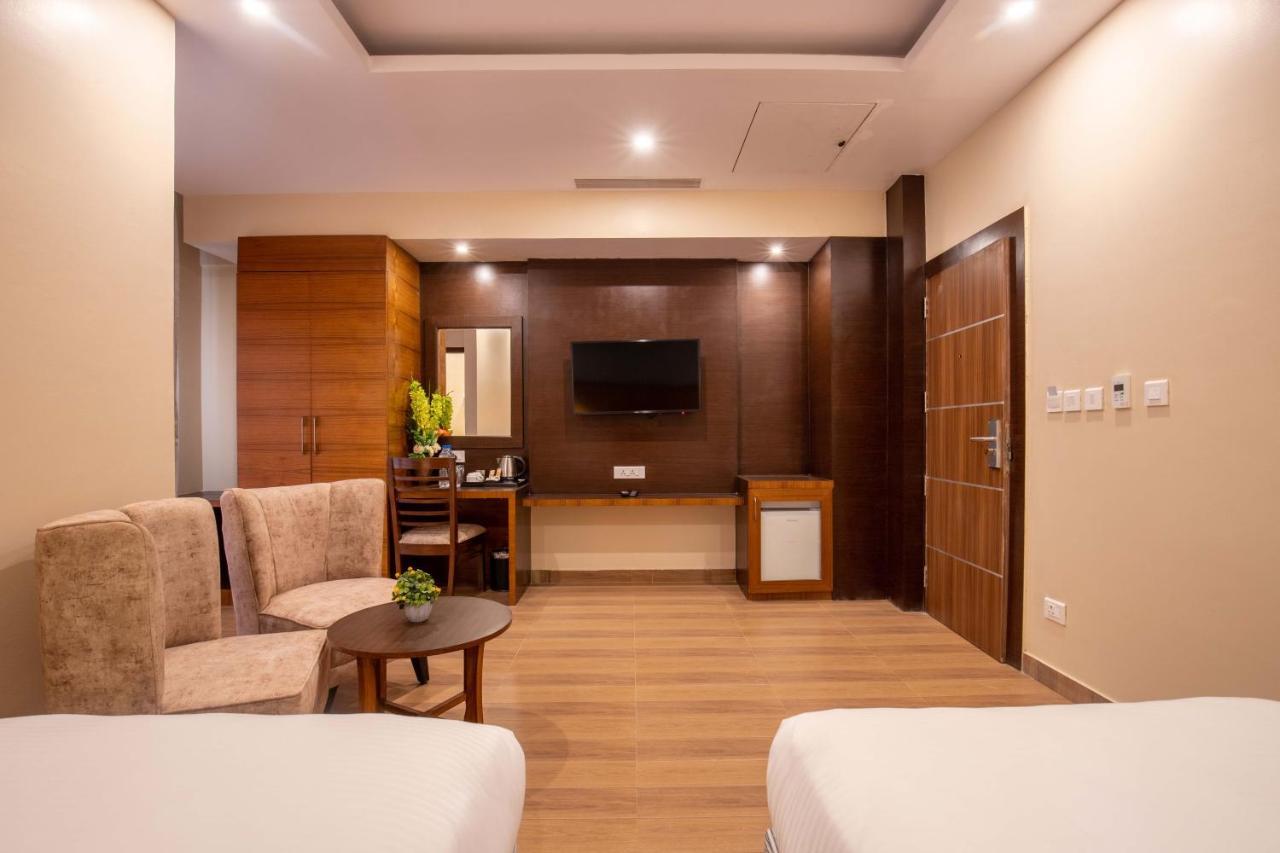 Hotel Palm International Butwal Esterno foto
