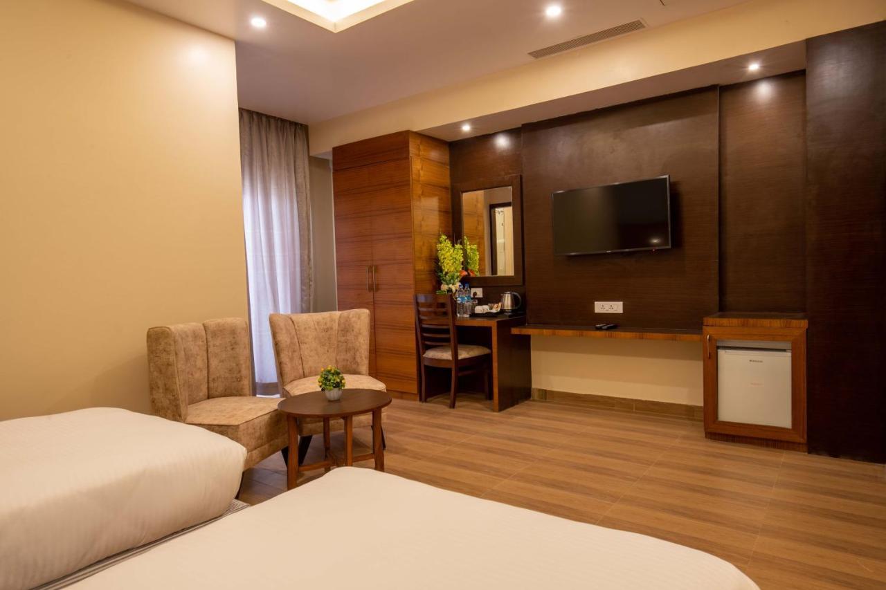 Hotel Palm International Butwal Esterno foto