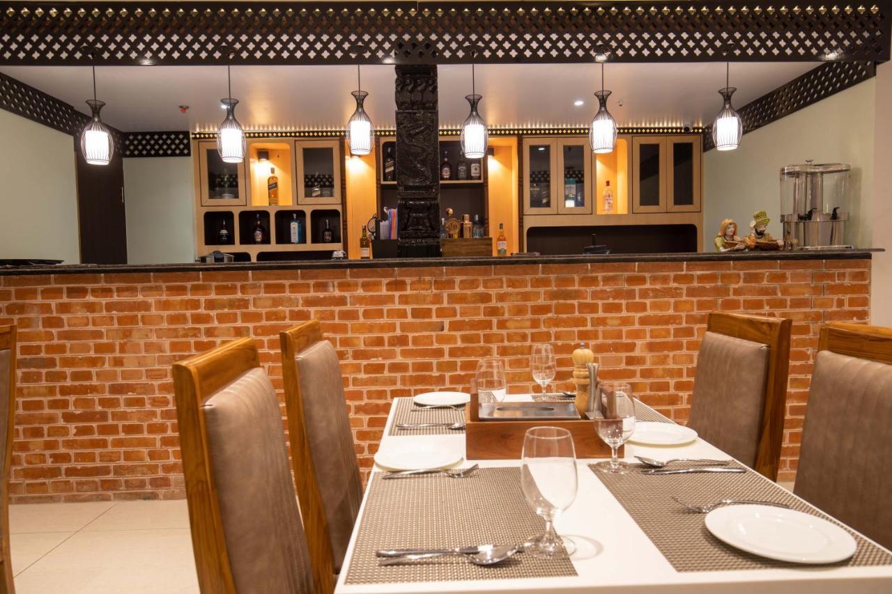 Hotel Palm International Butwal Esterno foto