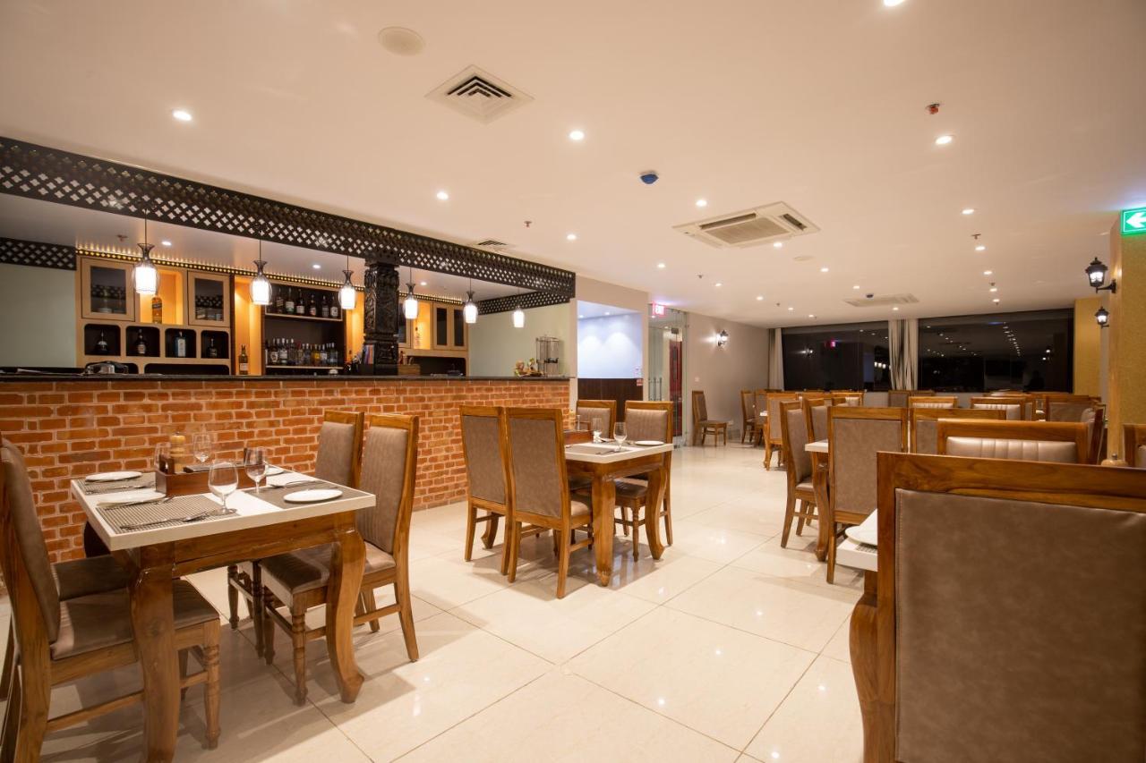 Hotel Palm International Butwal Esterno foto