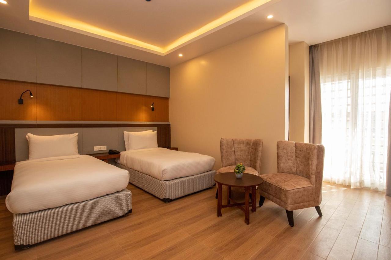 Hotel Palm International Butwal Esterno foto