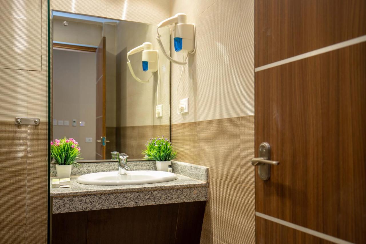 Hotel Palm International Butwal Esterno foto
