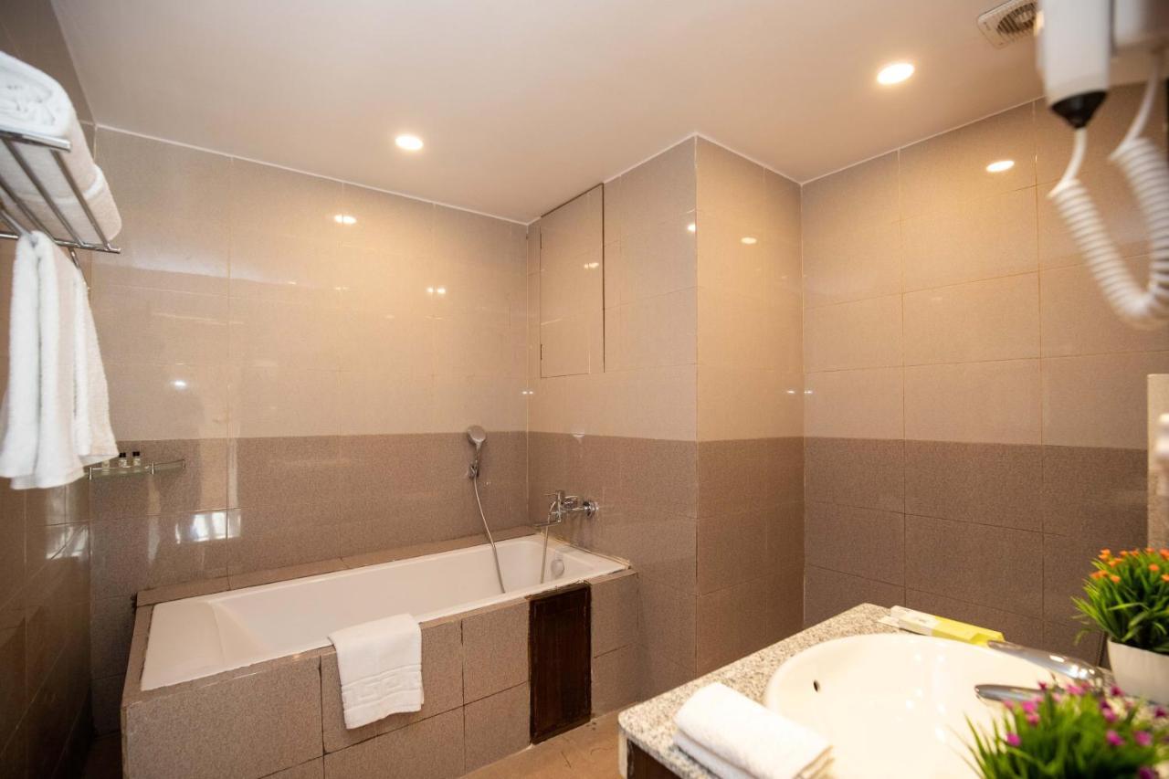 Hotel Palm International Butwal Esterno foto