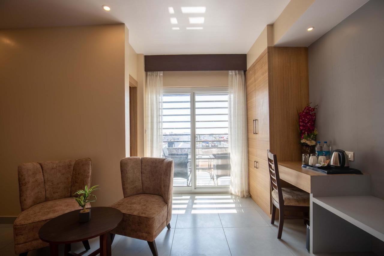 Hotel Palm International Butwal Esterno foto
