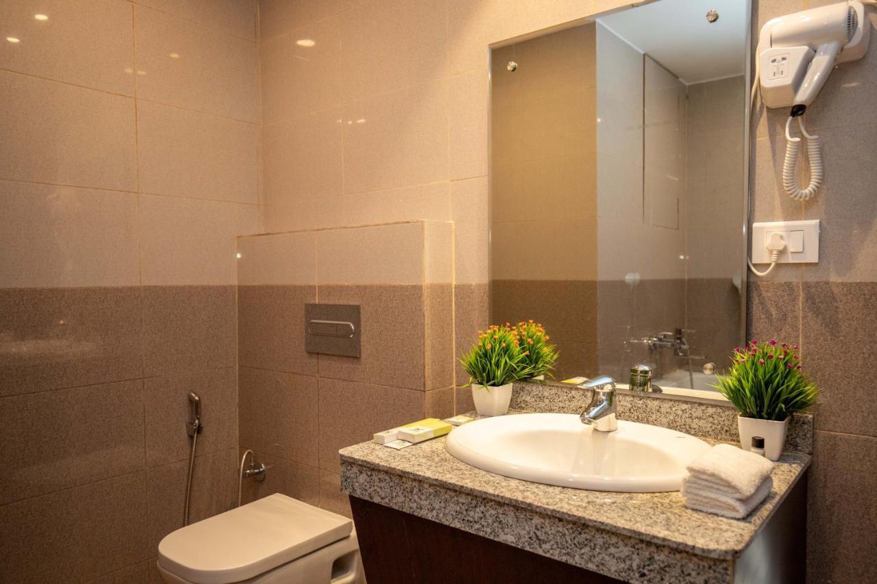 Hotel Palm International Butwal Esterno foto