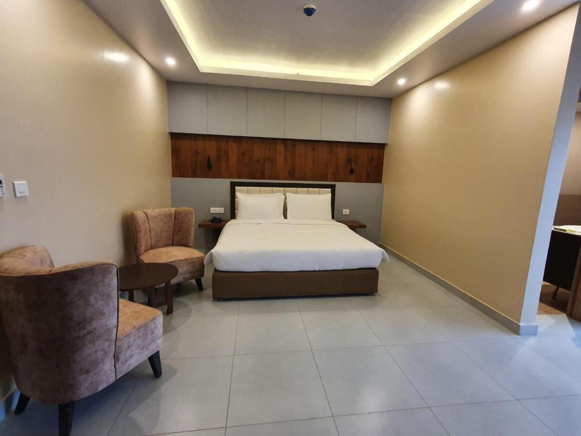 Hotel Palm International Butwal Esterno foto